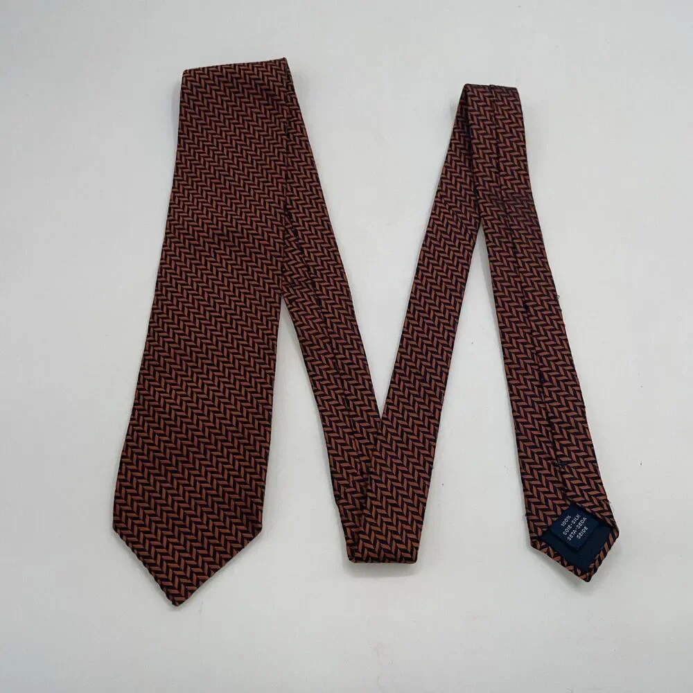 Vintage John Braye Mens 100% Silk Tie Geometric Handmade France 3.5” x 58”